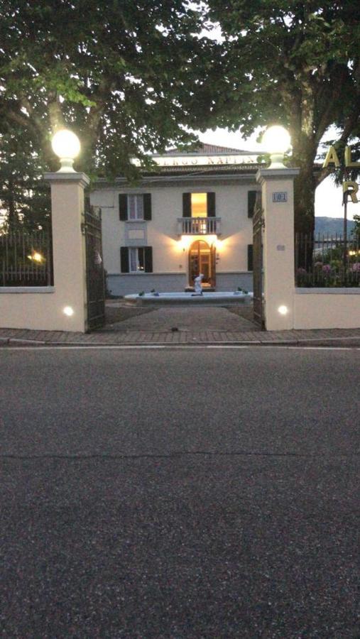 Hotel Ristorante Nappini Lizzano In Belvedere Exterior foto