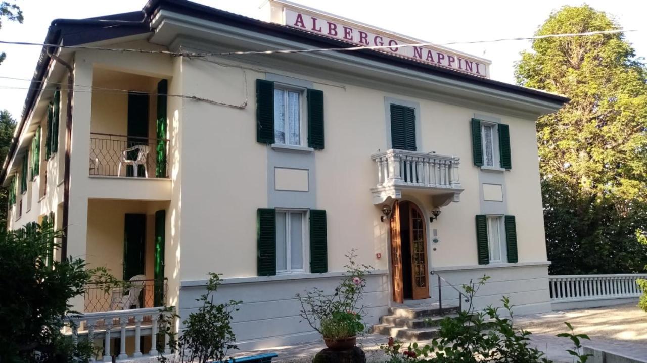 Hotel Ristorante Nappini Lizzano In Belvedere Exterior foto